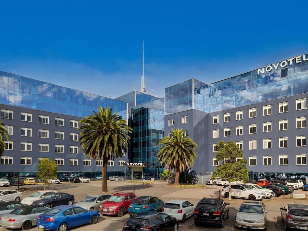 Novotel Melbourne Preston 1