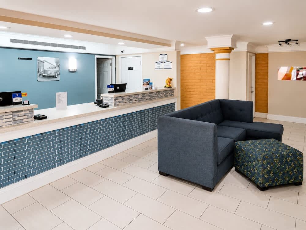 Baymont by Wyndham Nacogdoches Near University 2