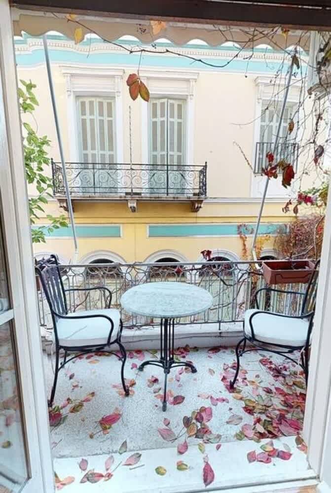 Magnificent apartment in Plaka 2