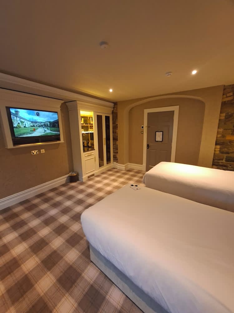 Kinnitty Castle Hotel 1