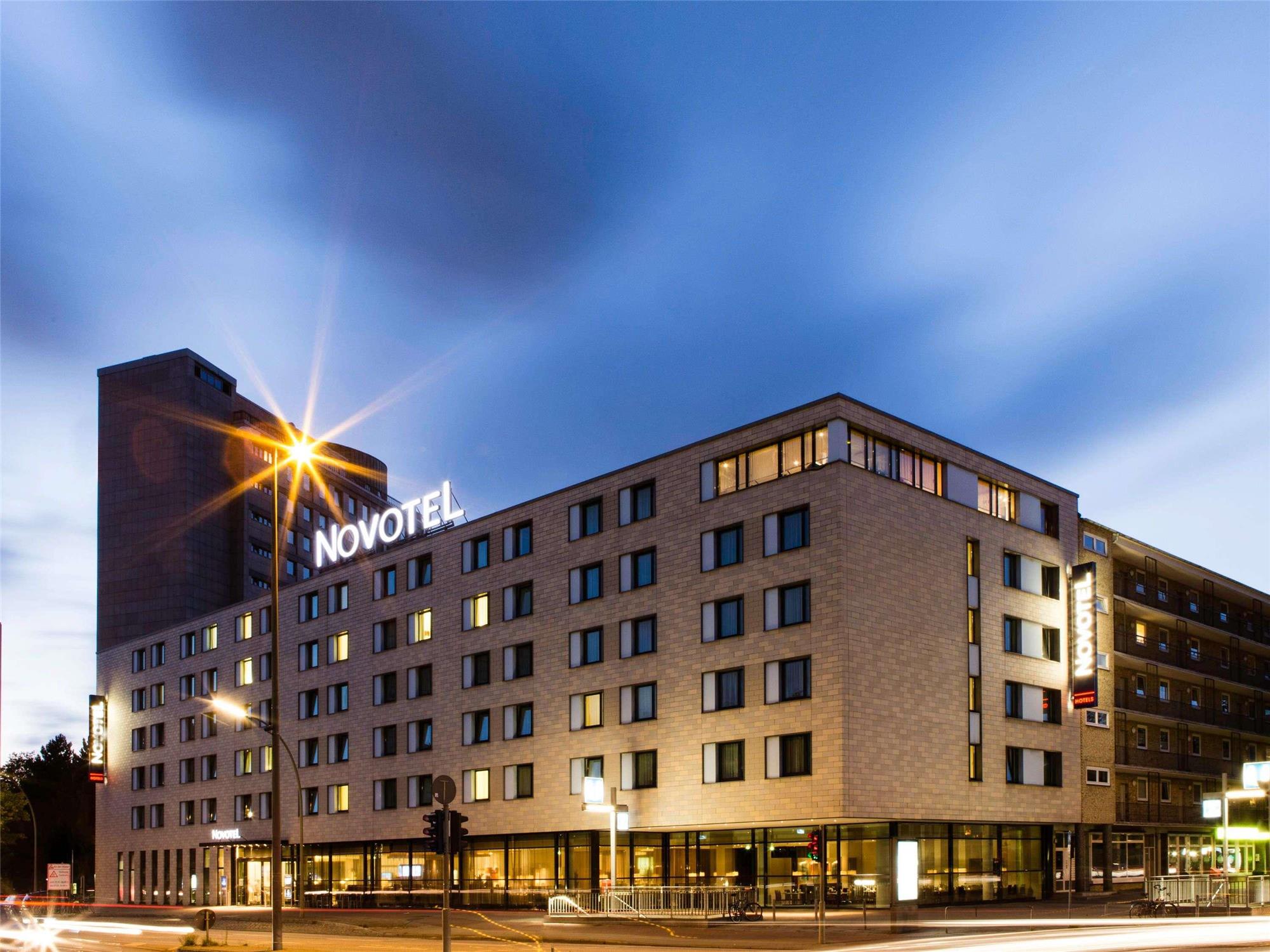 Novotel Hamburg City Alster 2