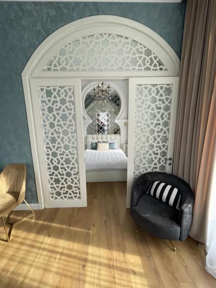 Rikhe Palace Boutique HOTEL 1