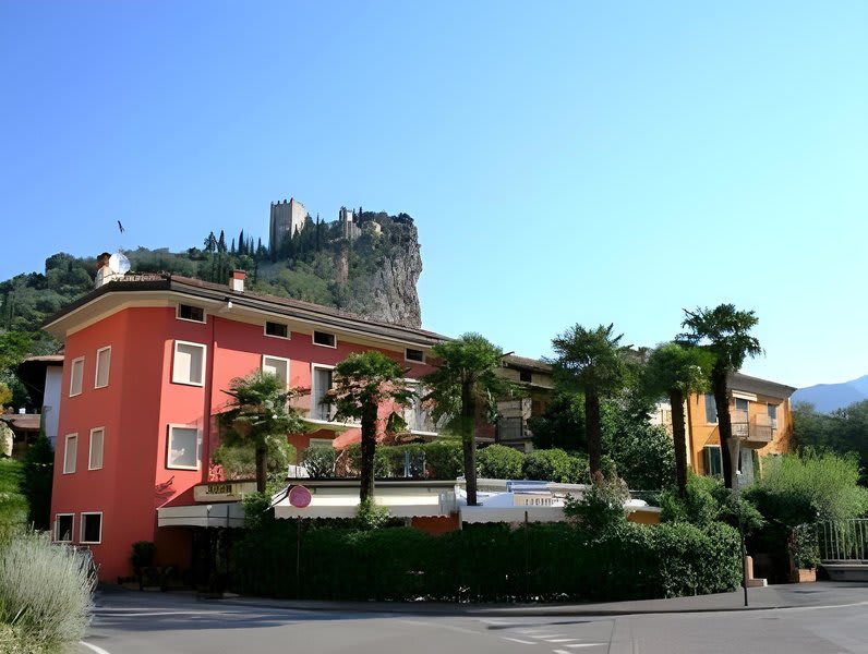 Hotel Sole Holiday 1