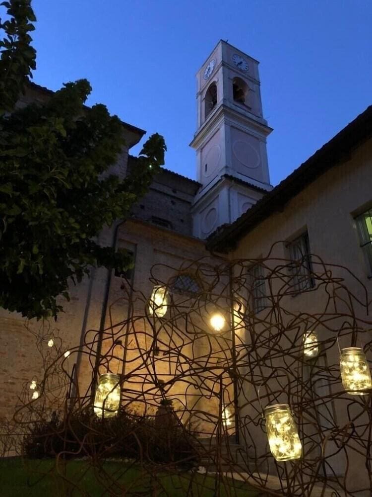 Antico Borgo 2