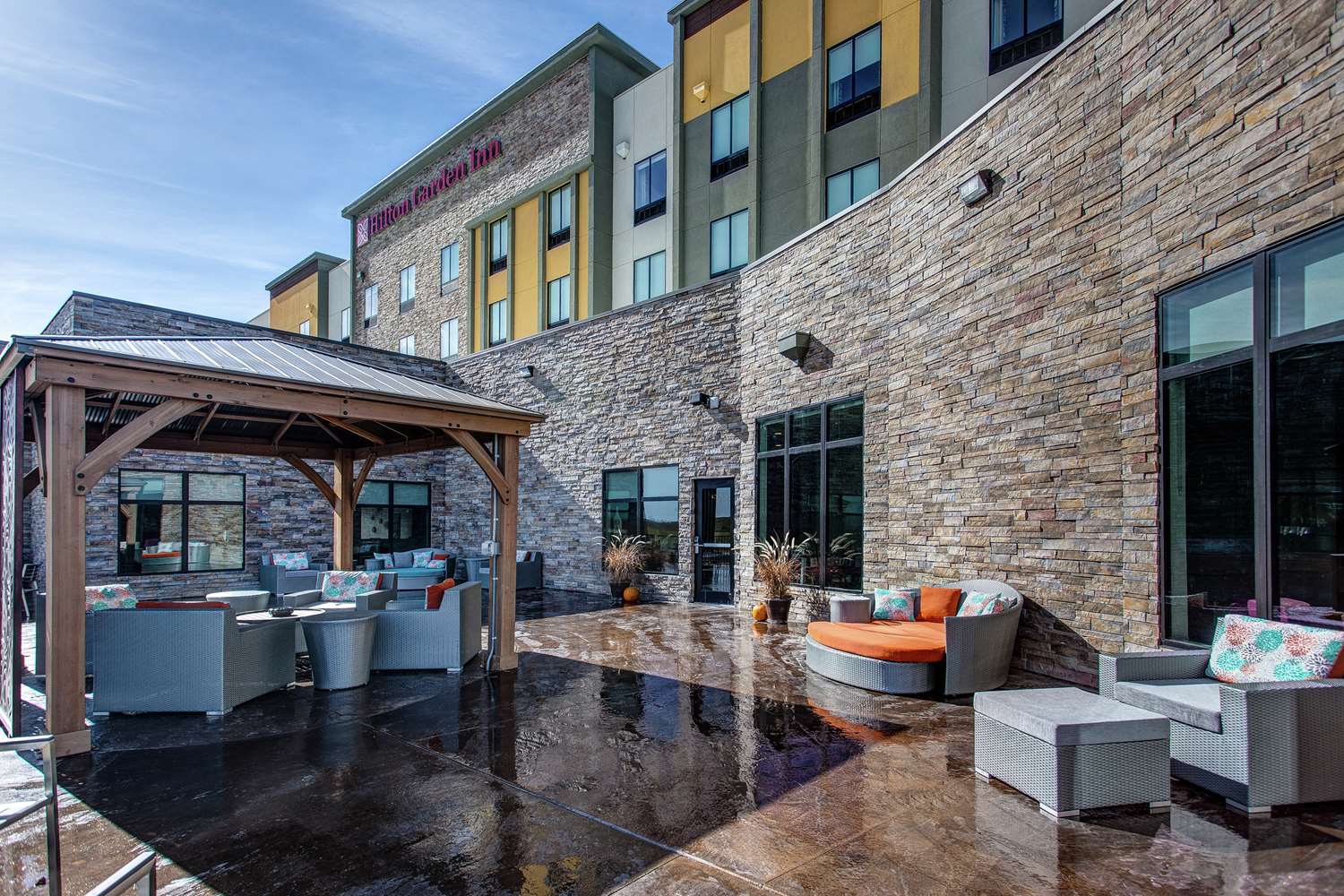 Hilton Garden Inn Topeka 2