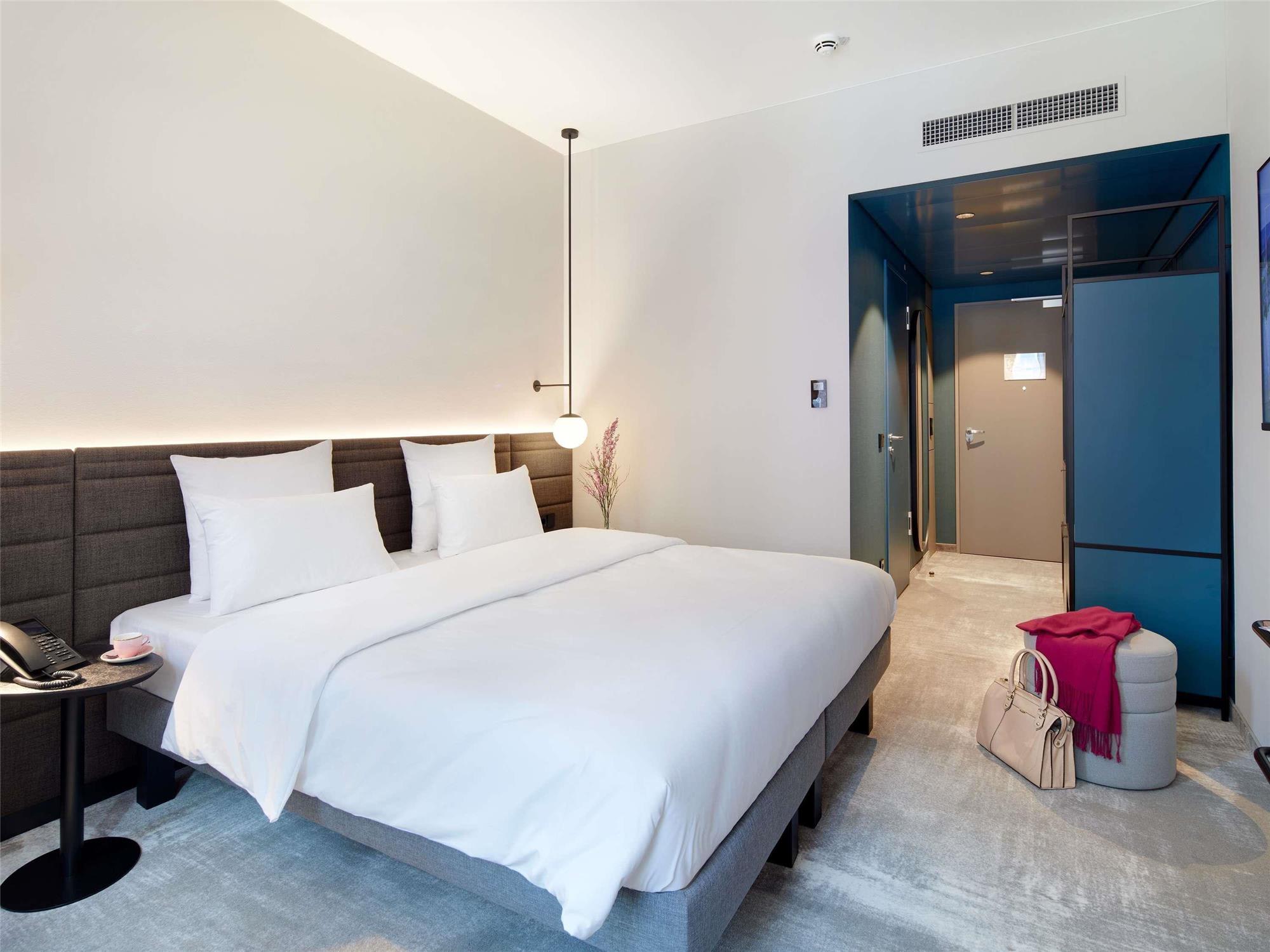 Novotel Hamburg Central Station 2