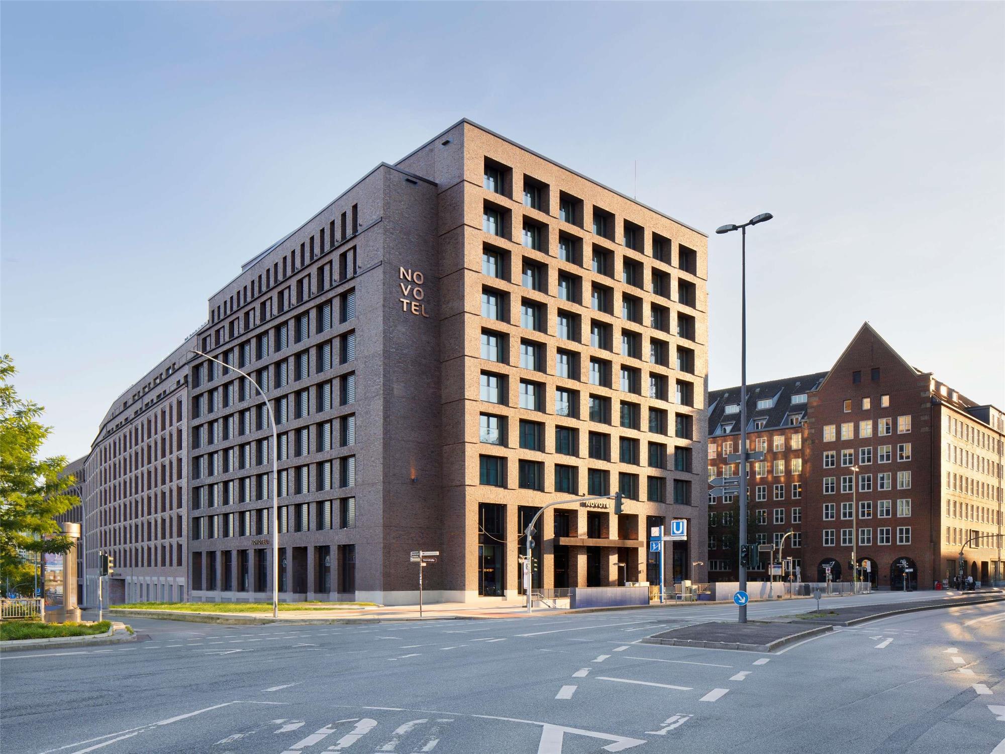 Novotel Hamburg Central Station 1