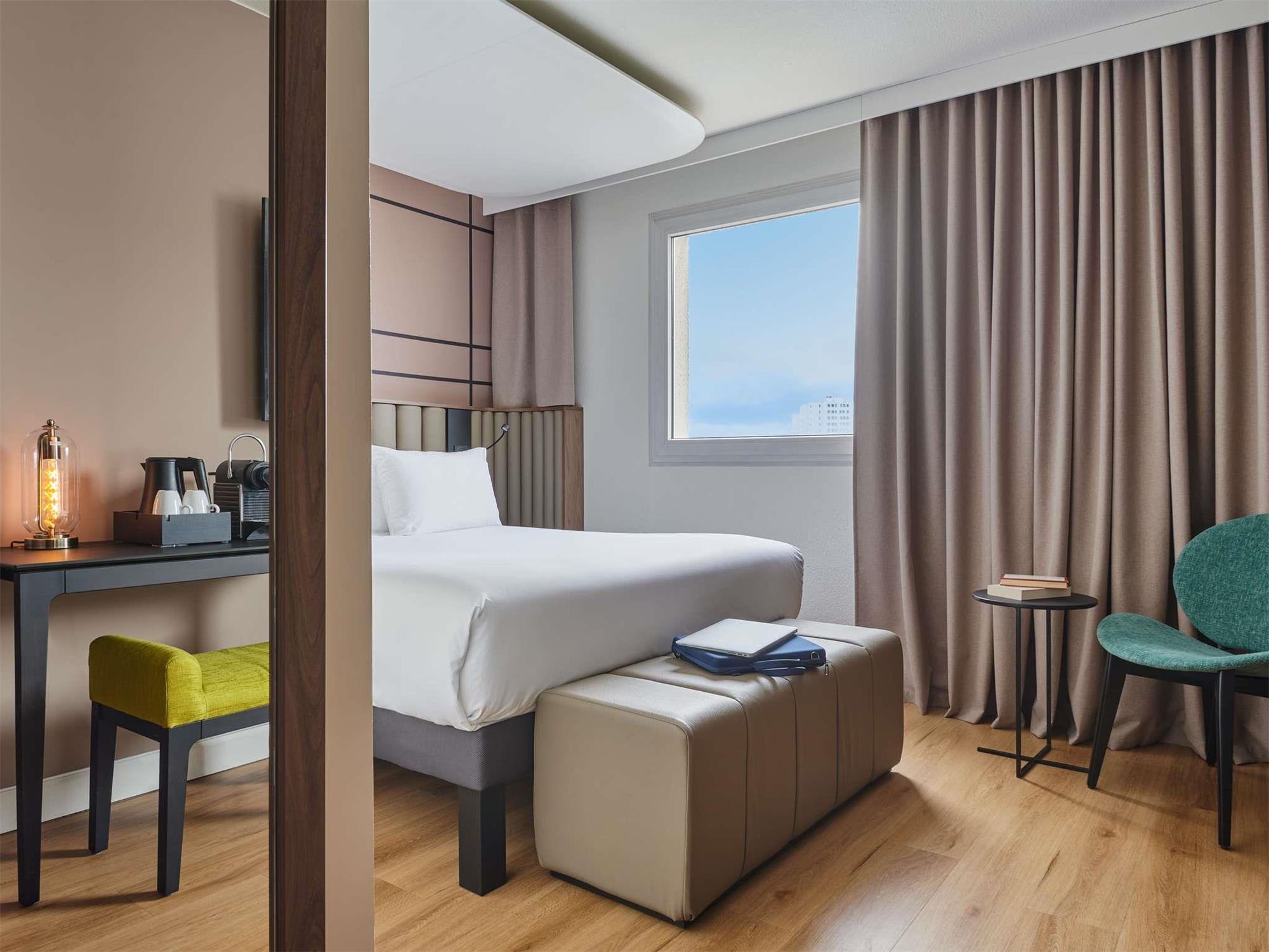 Mercure Paris Nanterre 2