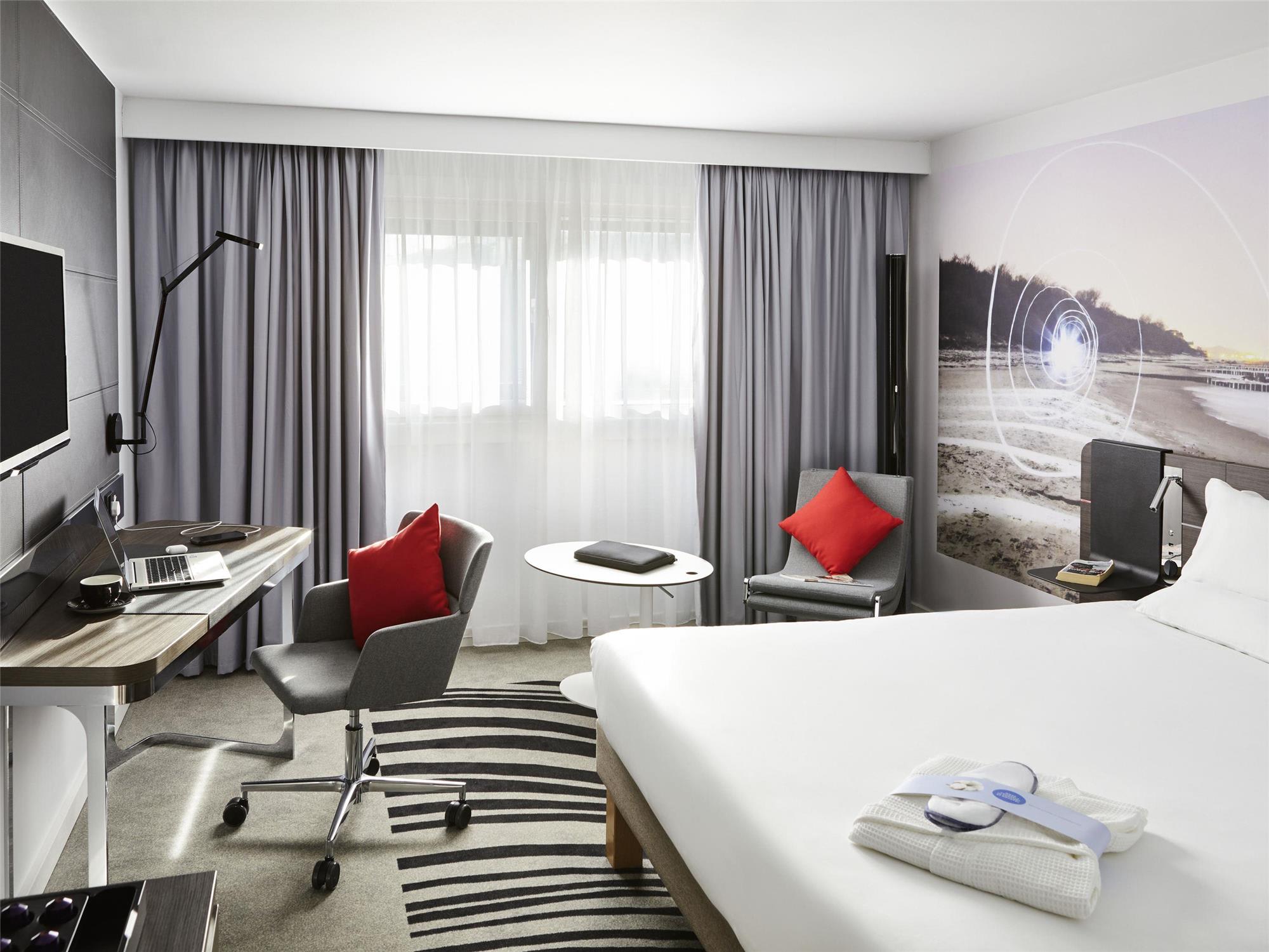 Novotel Birmingham Airport Terminal Building - NEC 1