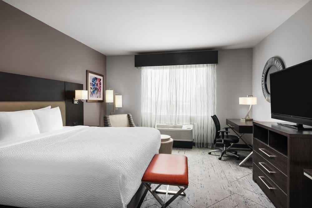 Best Western Plus Executive Residency Baytown 1