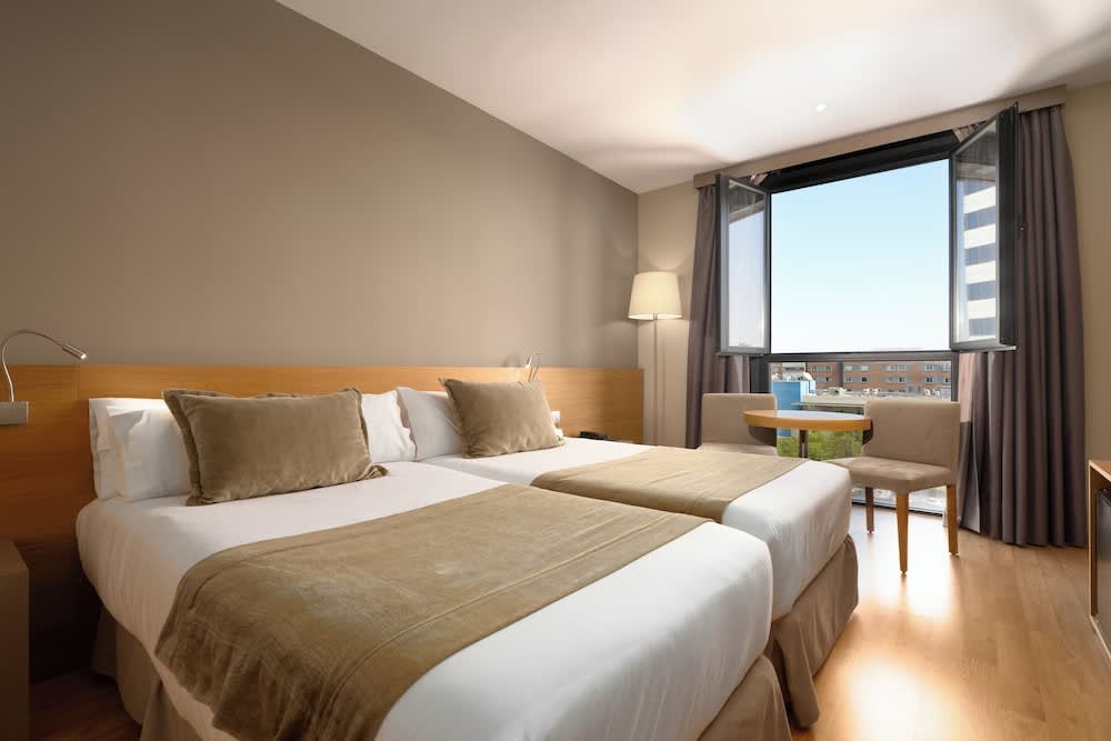 M.A. Hotel Sevilla Congresos 1