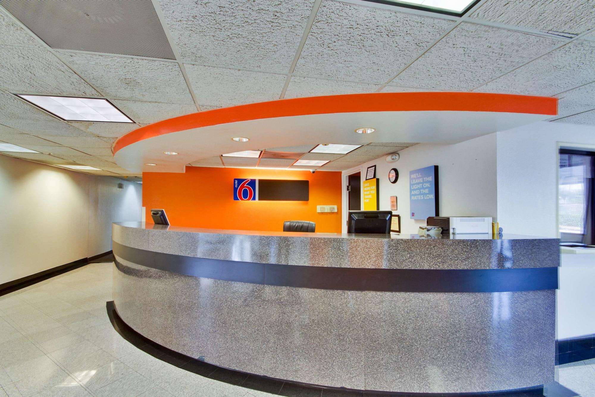 Motel 6 Dallas - Fair Park 4616 2