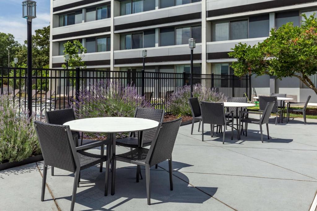 Best Western Plus University Inn 2