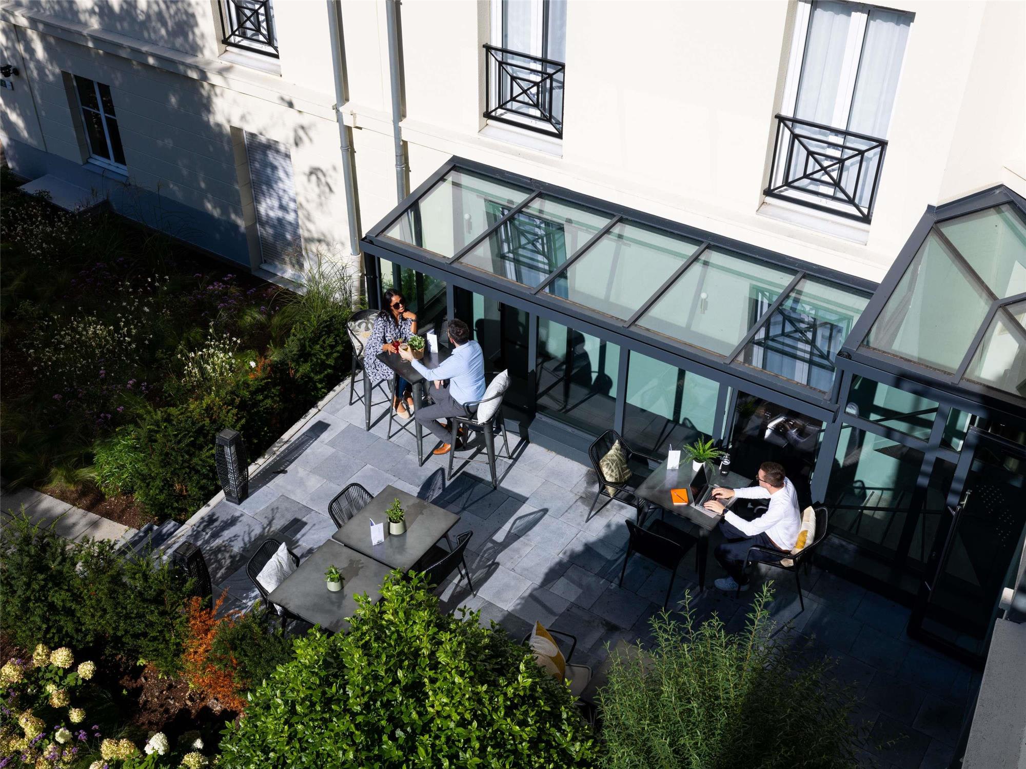 ibis Valenciennes 2