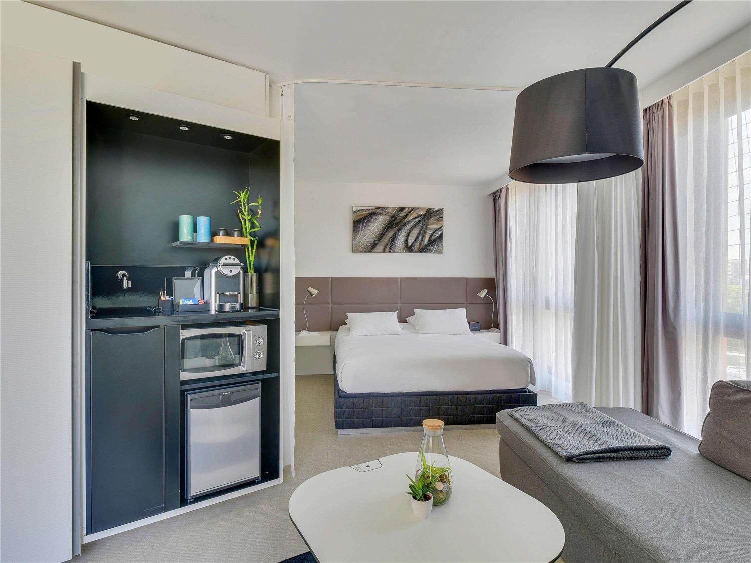 Novotel Suites Paris Issy Les Moulineaux 1