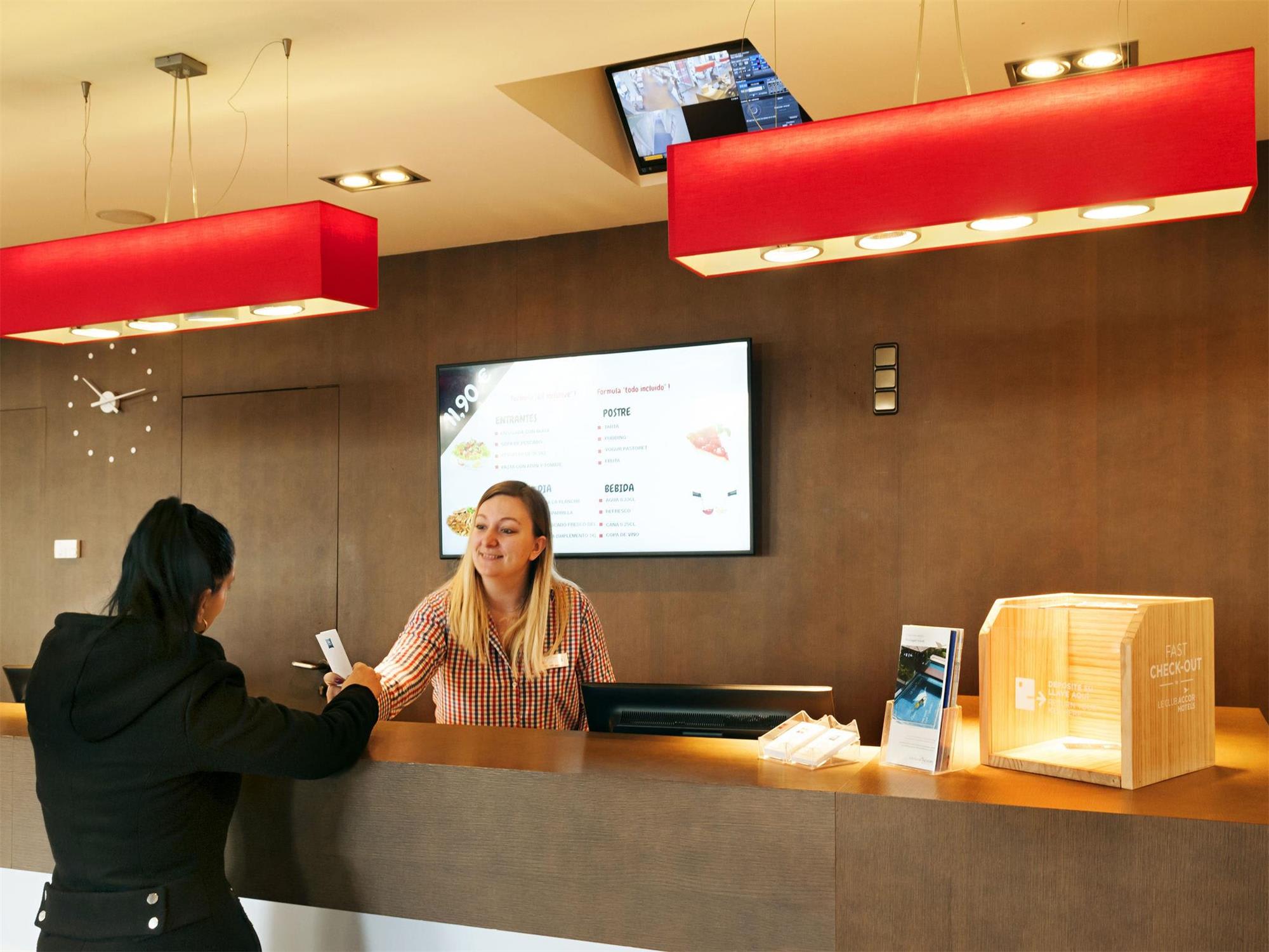 Ibis Lleida 1