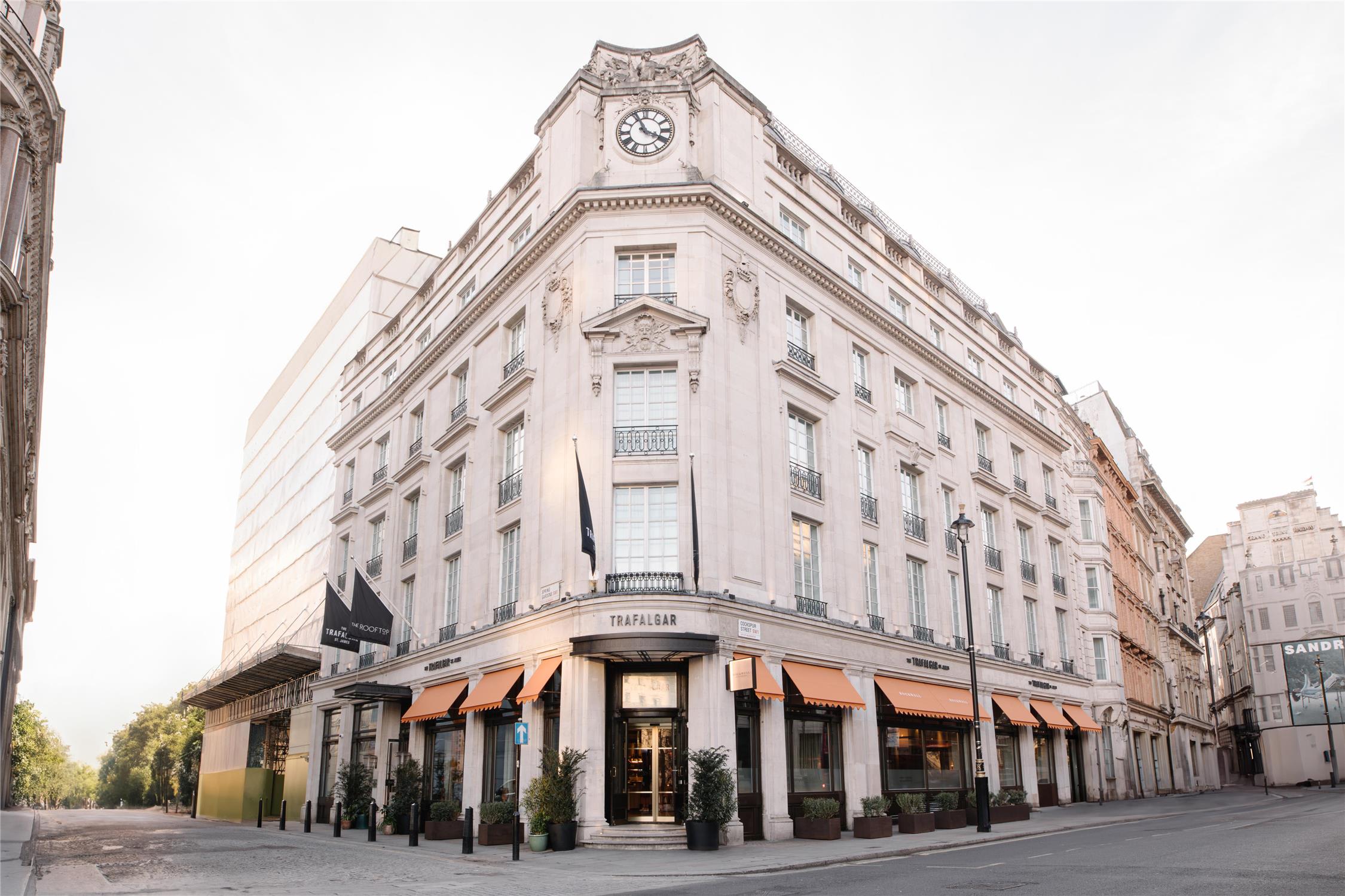 The Trafalgar St. James London, Curio Collection by Hilton 2