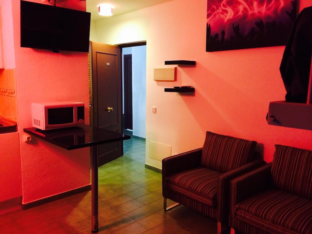 Coconut Apartments - Adults Only 2