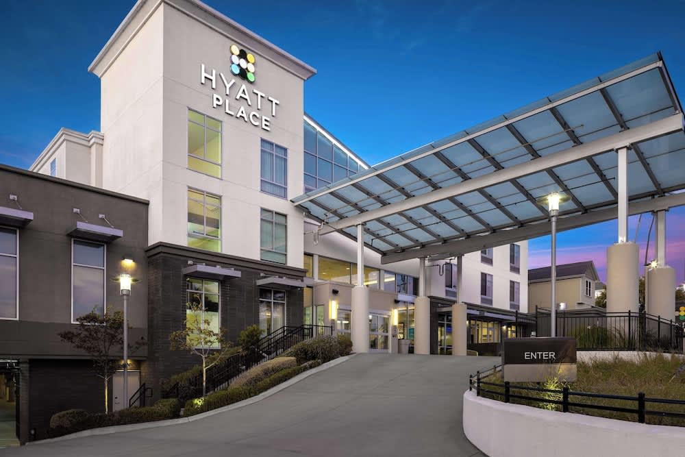 Hyatt Place Santa Cruz 1