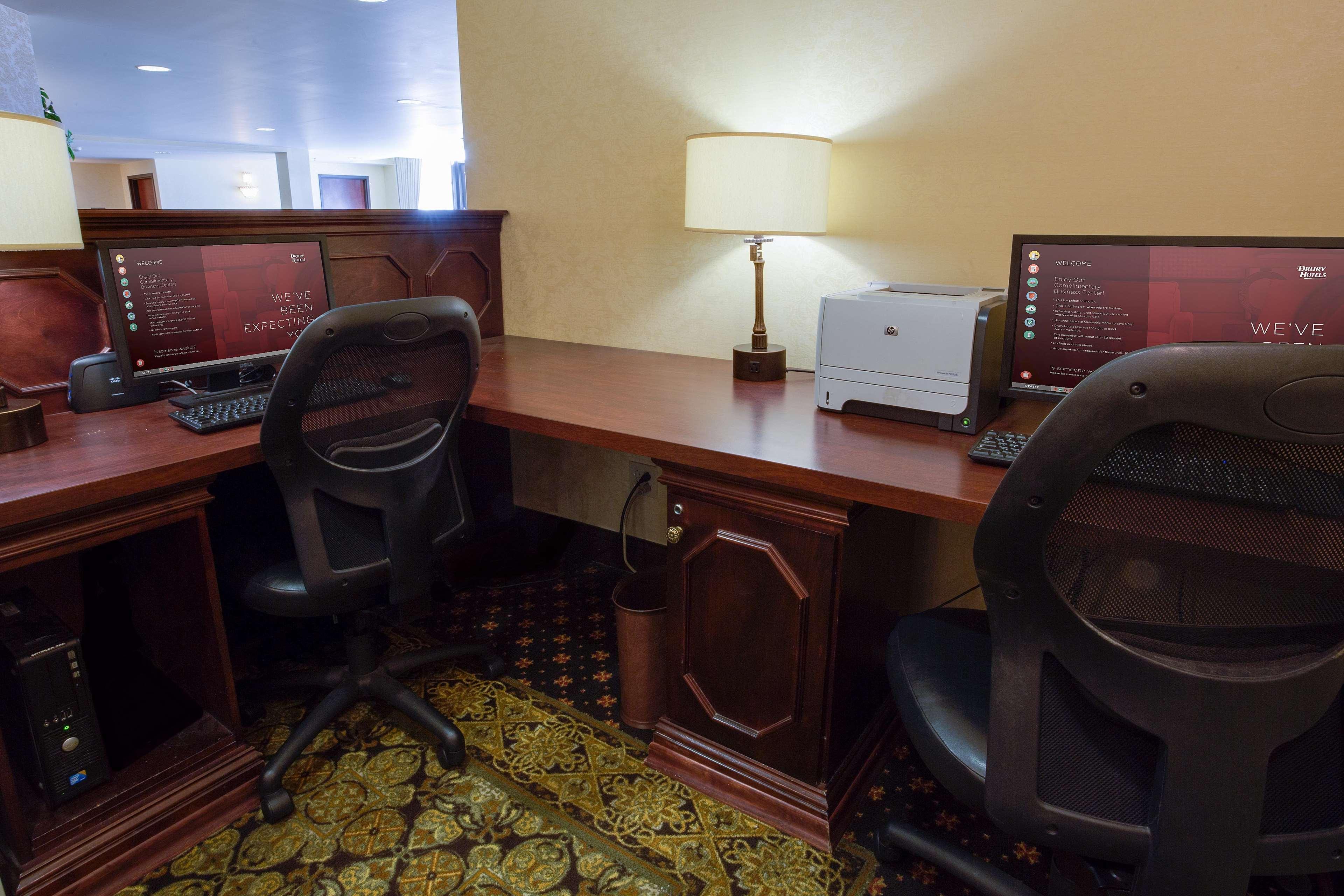 Drury Inn & Suites Convention Center 1