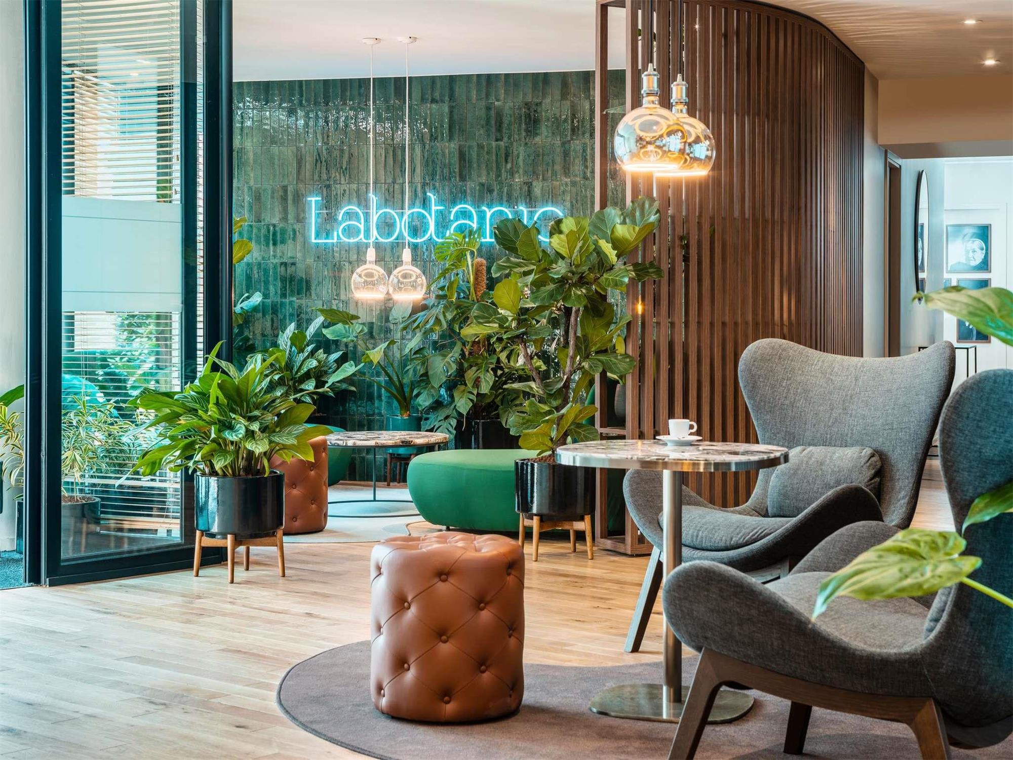Mercure Paris Montparnasse Pasteur 2