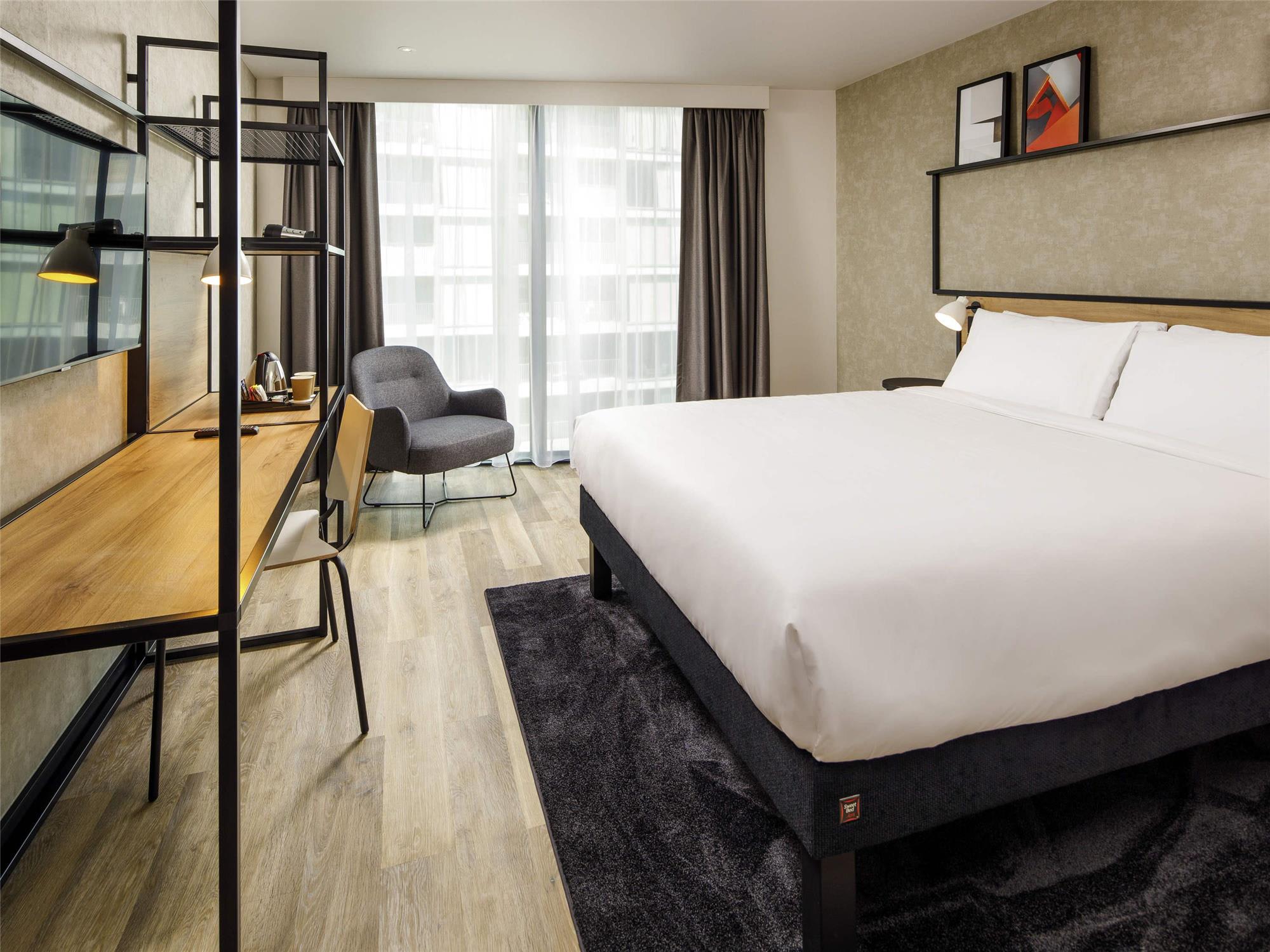 ibis London Sutton Point 1