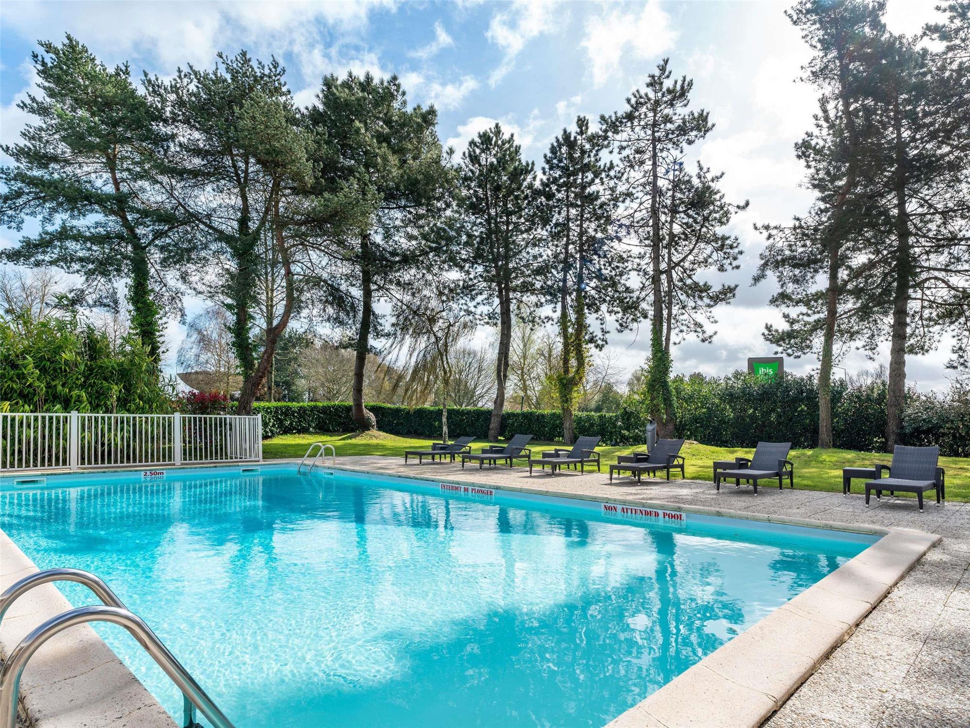 Ibis Styles Lisieux Normandie 1