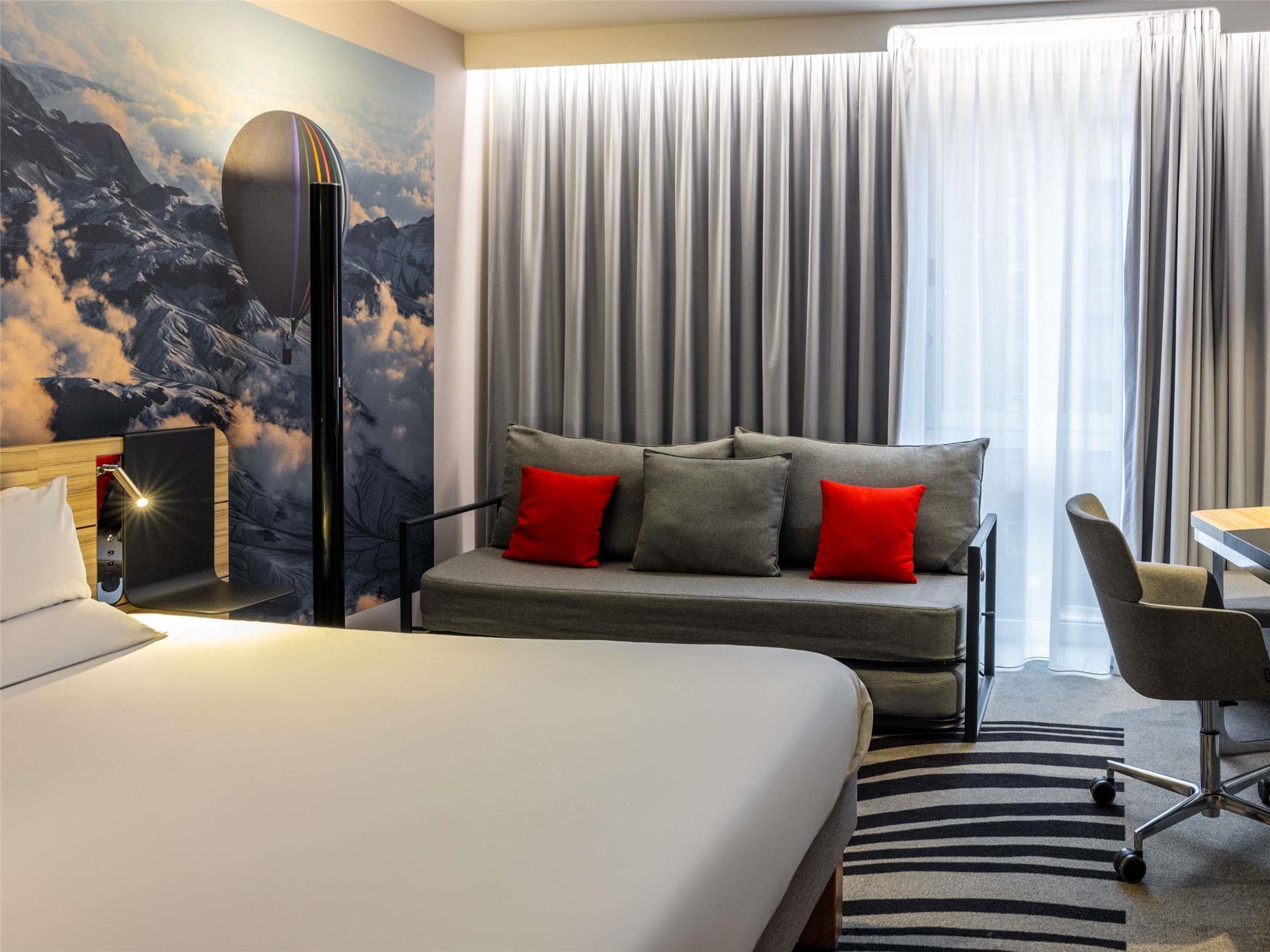 Novotel Leeds Centre 1