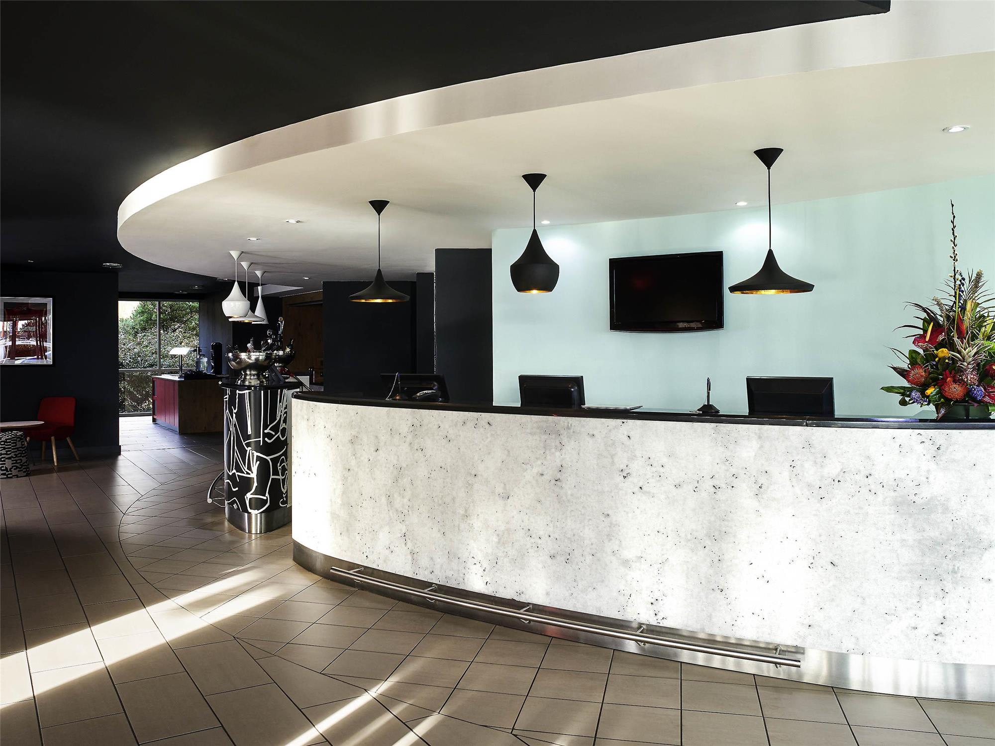 ibis Swansea 2