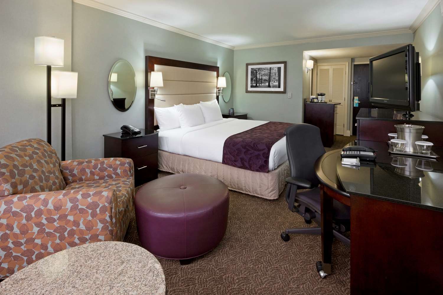 Hotel Belvoir Springfield 2