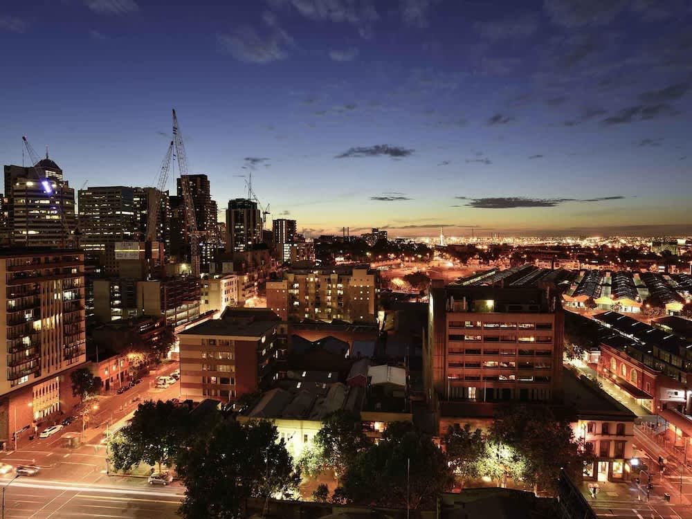 Mercure Melbourne Therry Street 1