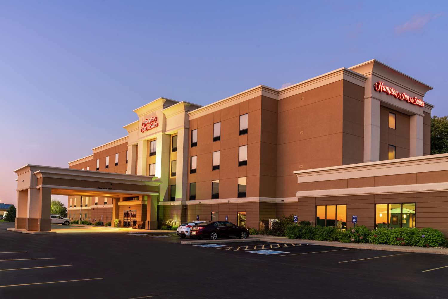 Hampton Inn & Suites Marshalltown 2