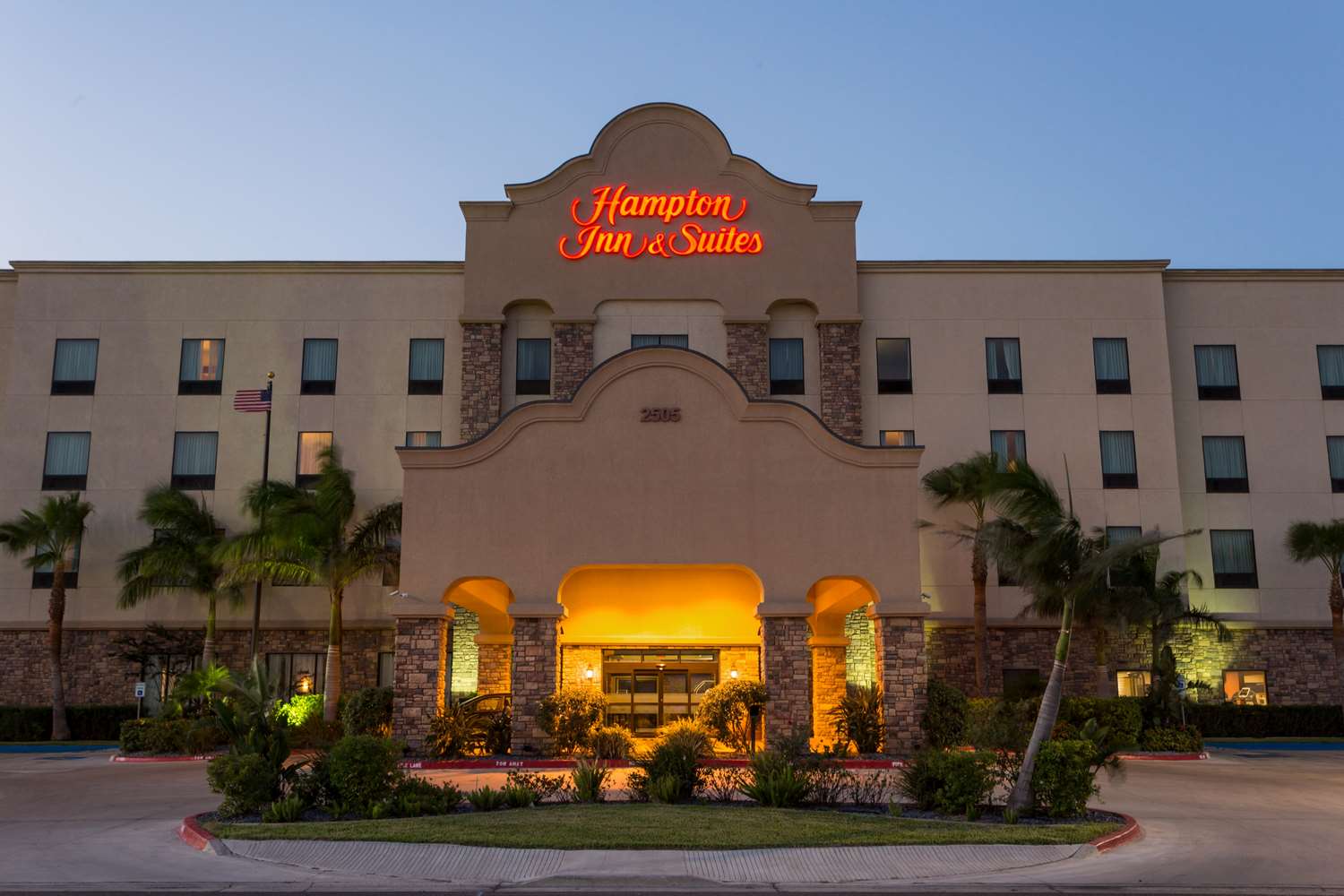 Hampton Inn & Suites Mission 2