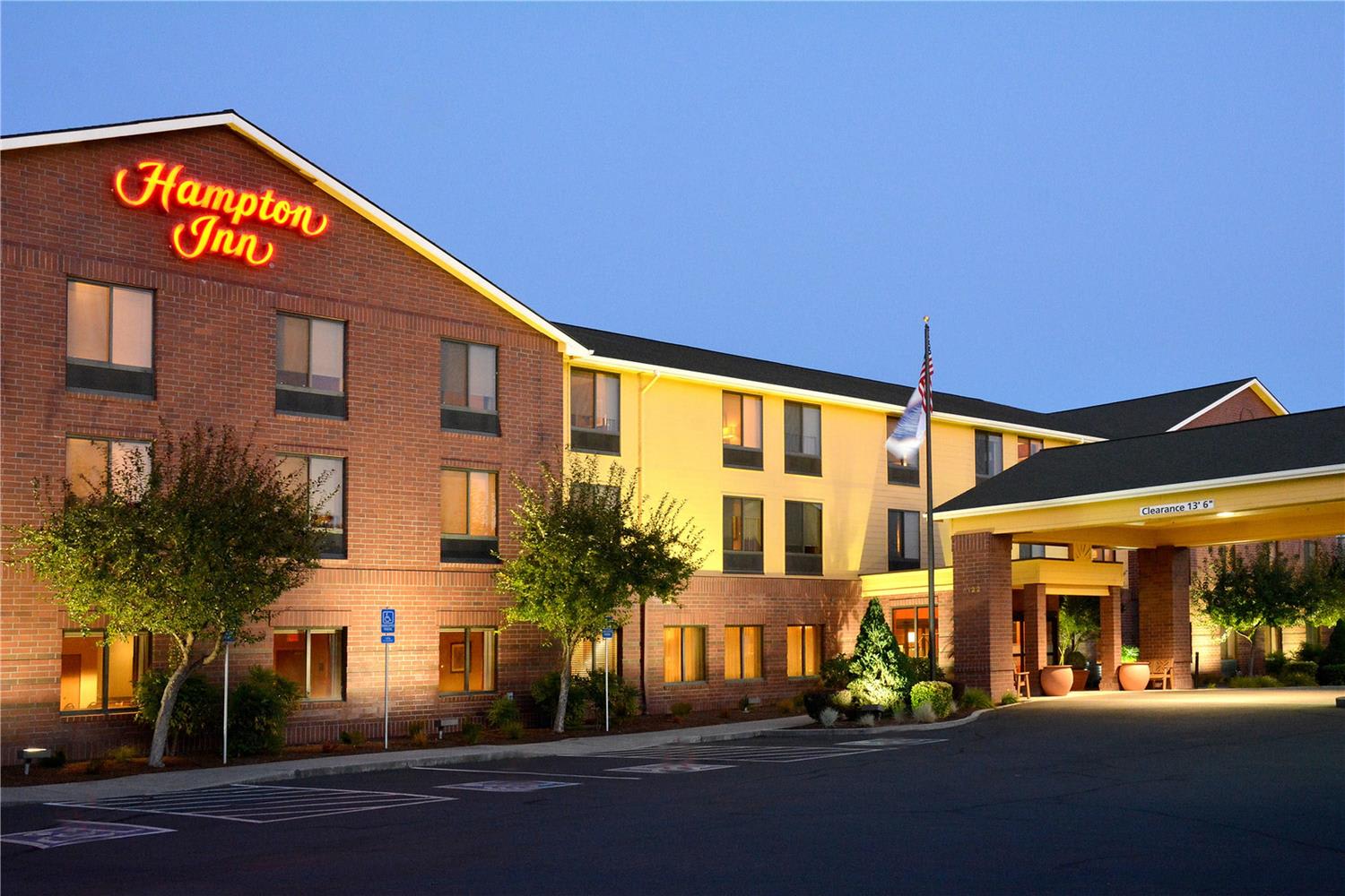 Hampton inn Medford 2