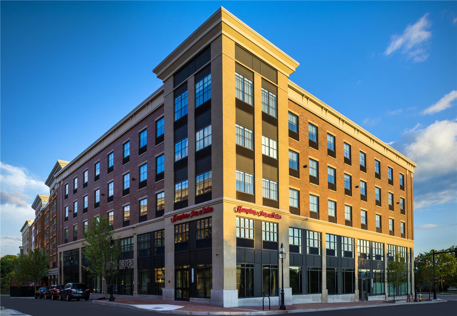Hampton Inn & Suites Portsmouth Downtown 2
