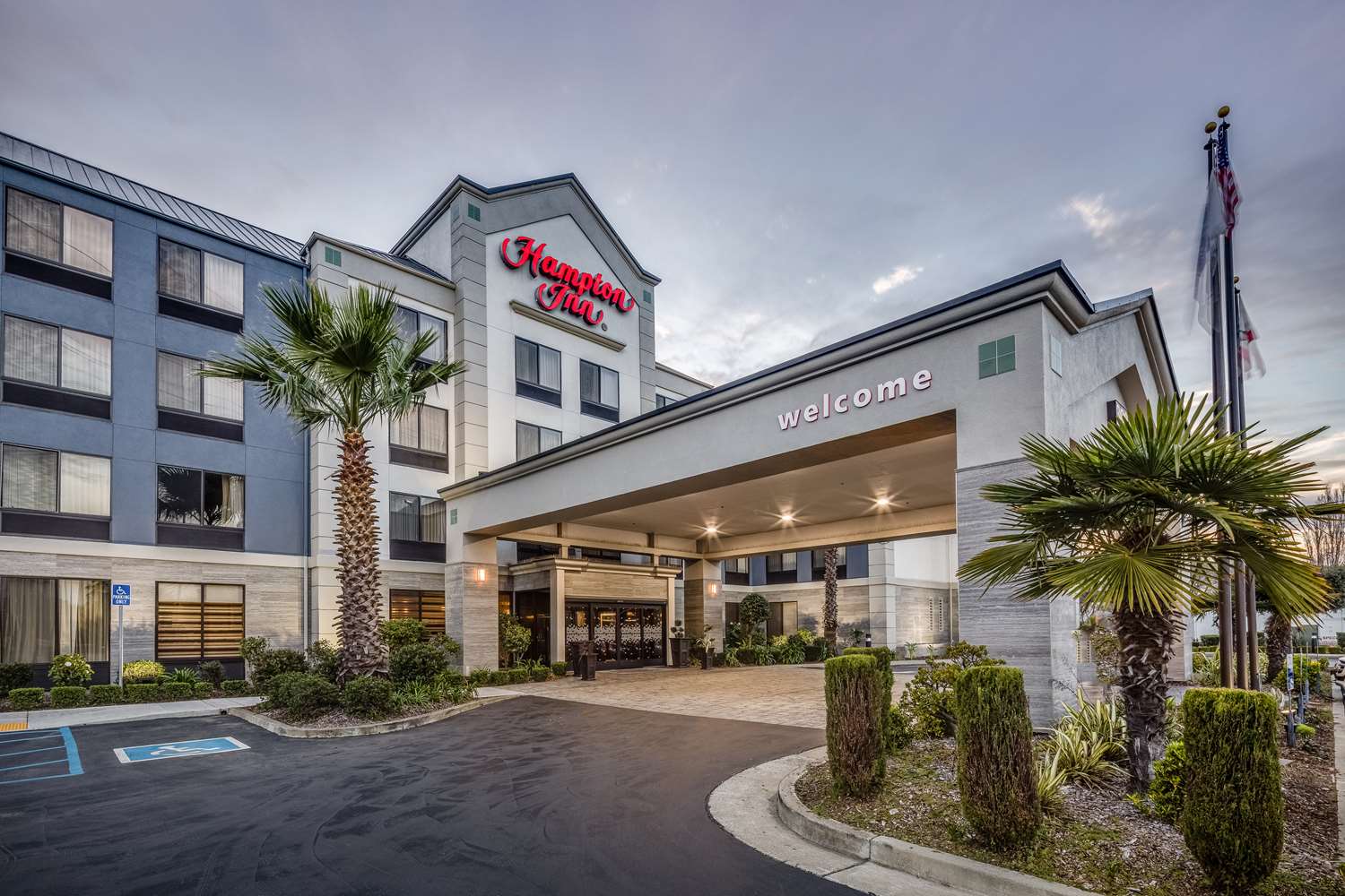 Hampton Inn San Francisco Airport 2