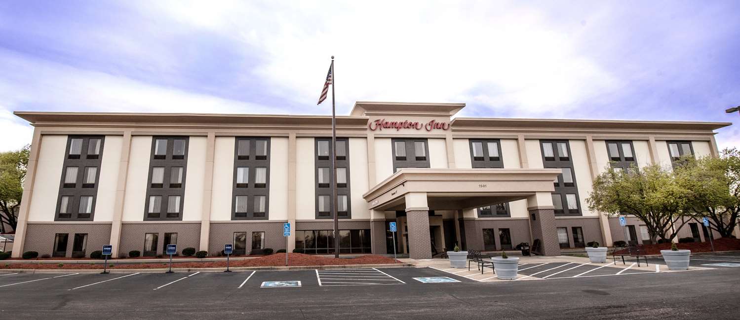 Hampton Inn Clarksville 2