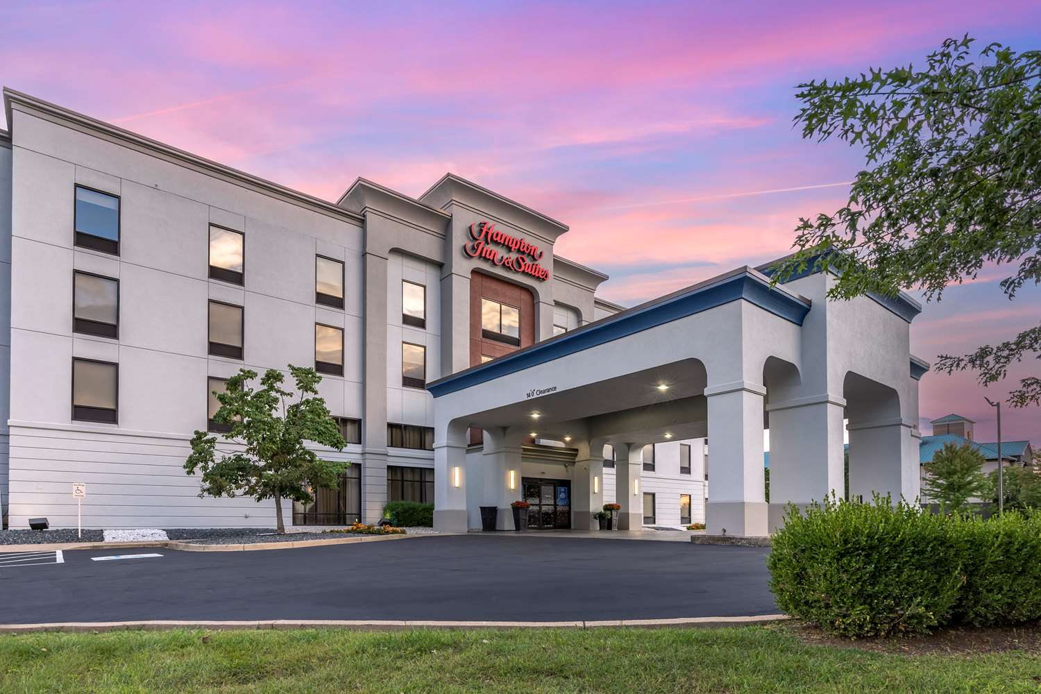 Hampton Inn & Suites Louisville East 2