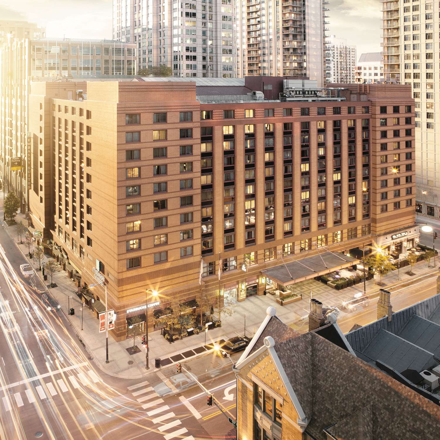 Embassy Suites by Hilton Chicago-Downtown 1