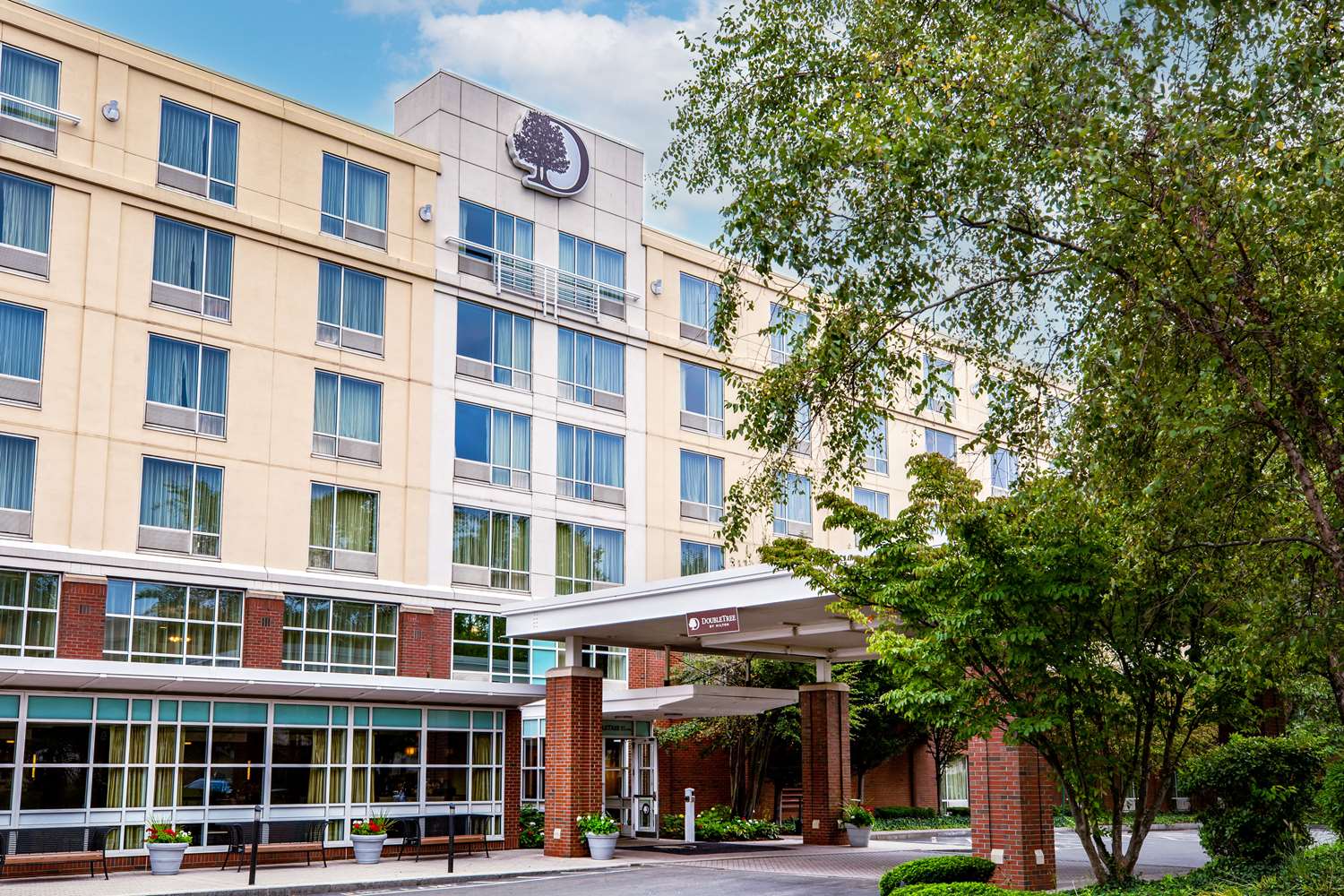 DoubleTree by Hilton Hotel Boston Bayside 1