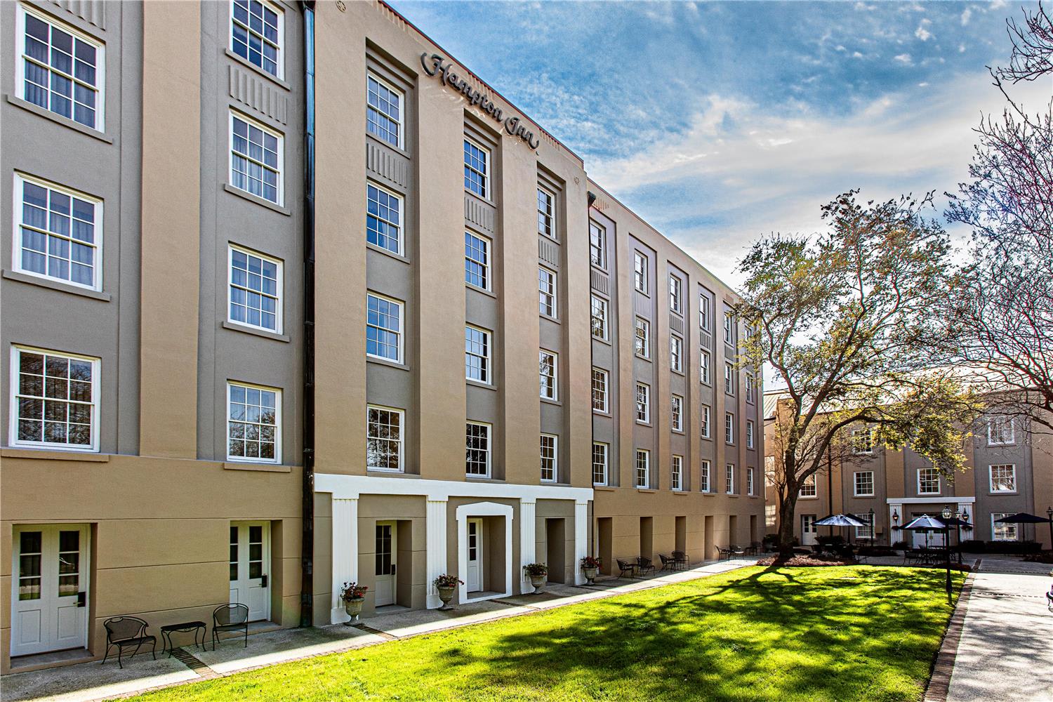 Hampton Inn Charleston-Historic District 1