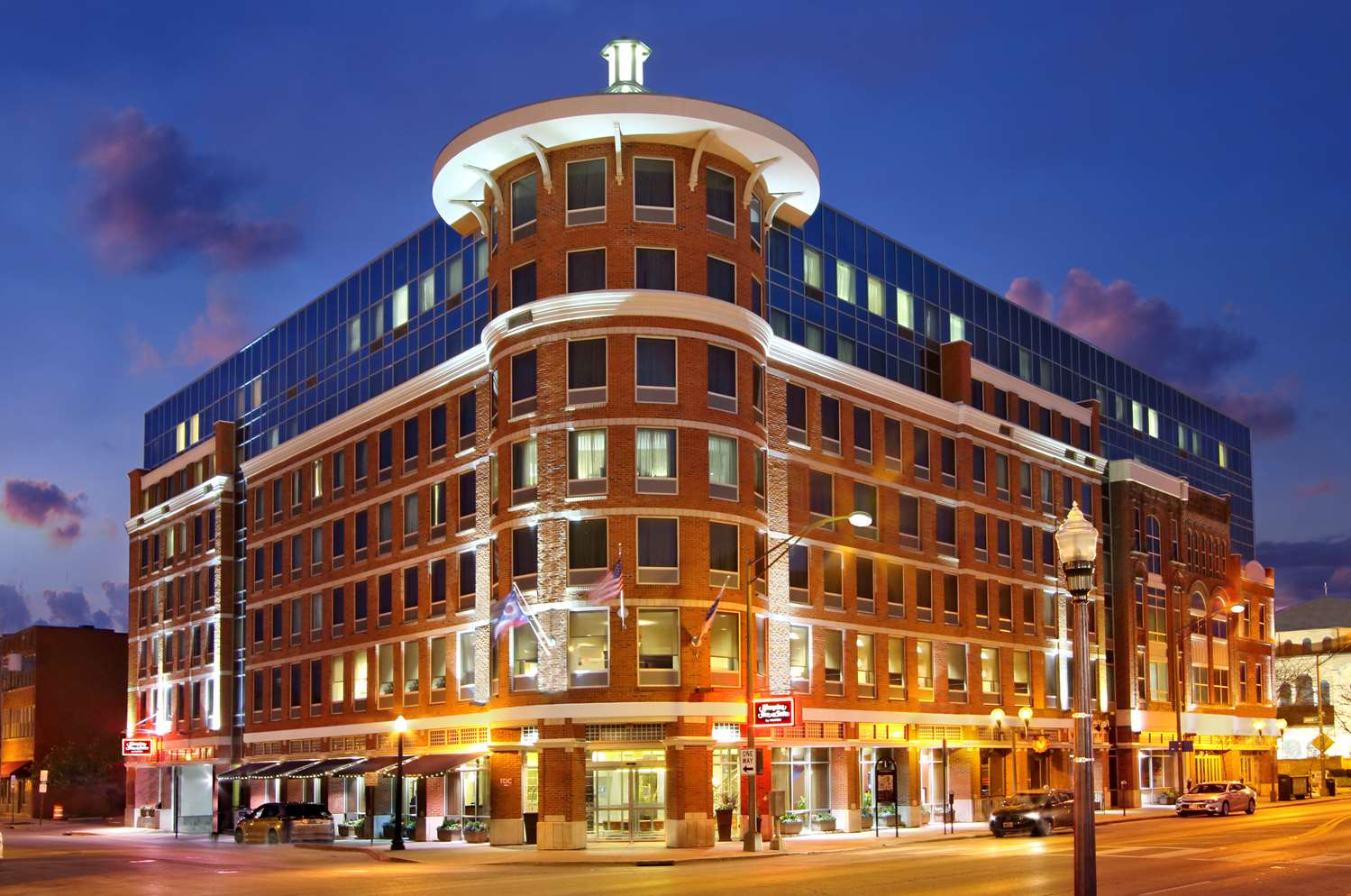 Hampton Inn & Suites Columbus-Downtown 2