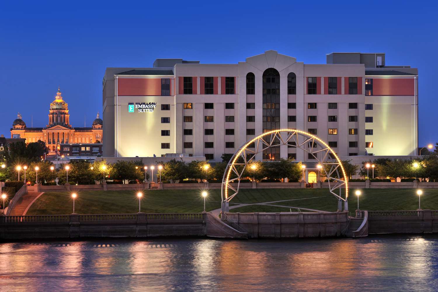 Embassy Suites Des Moines Downtown 2