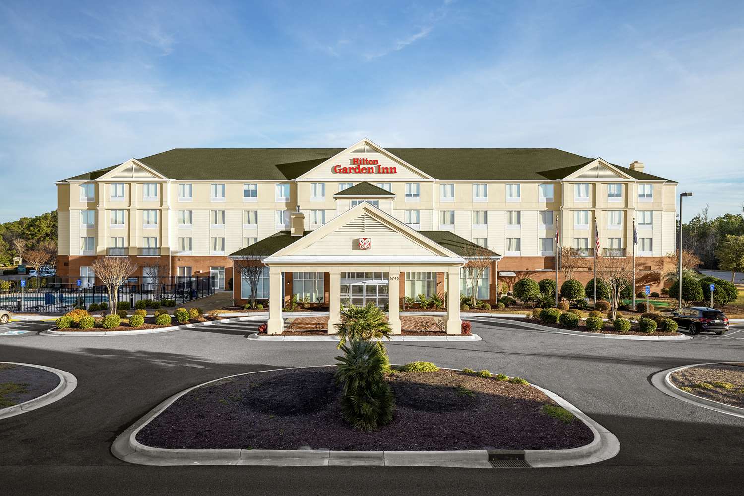 Hilton Garden Inn Wilmington Mayfaire Town Center 2