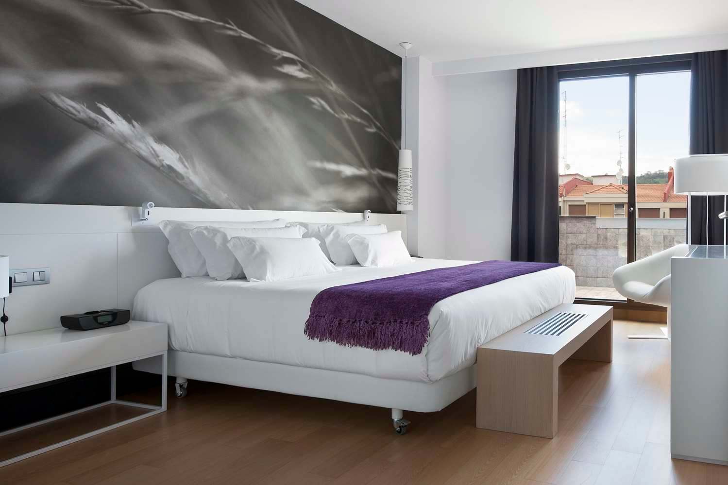 NH Collection Villa de Bilbao 1