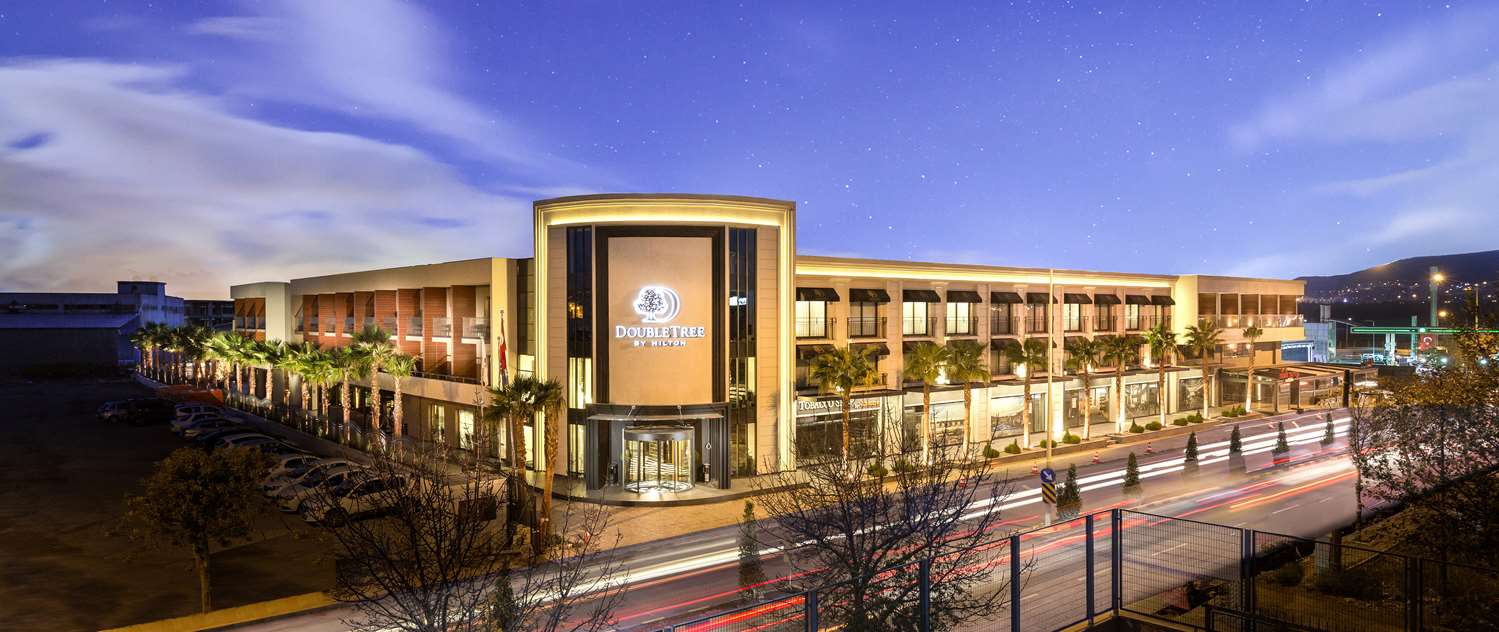 DoubleTree by Hilton Izmir Airport 2