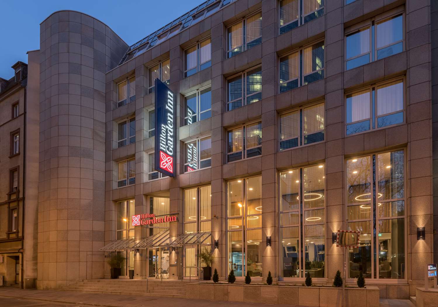 Hilton Garden Inn Frankfurt City Centre 2