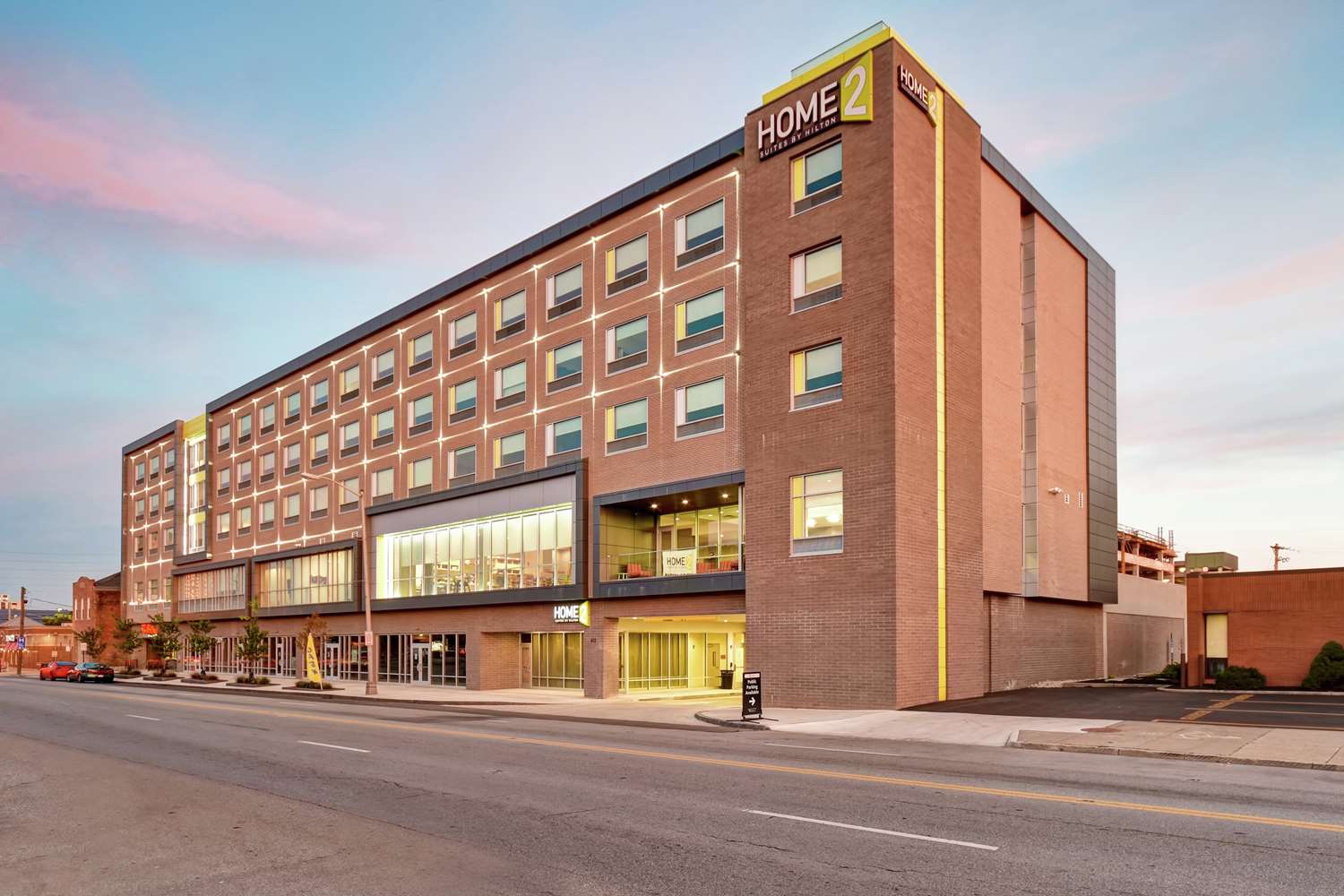 Home2 Suites By Hilton Columbus Downtown 2