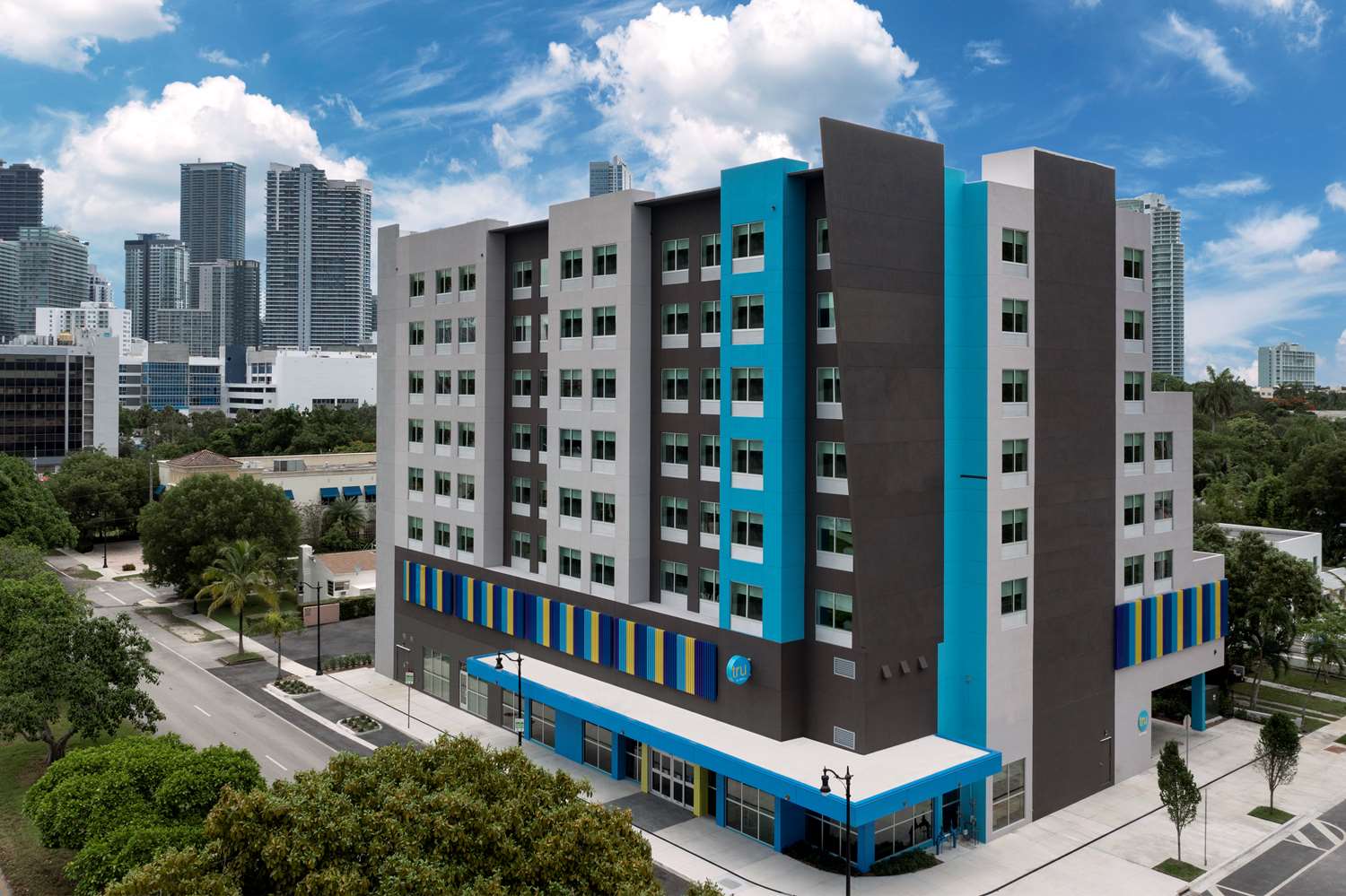 Tru By Hilton Miami West Brickell 1