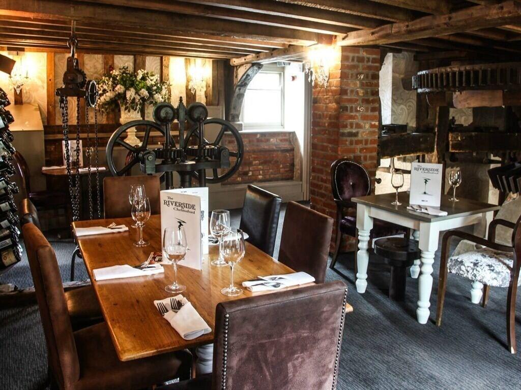 The Riverside Inn 2